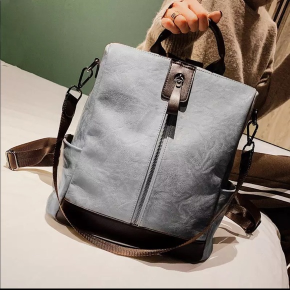 BNWOT Anti Theft backpack luxury high fashion - Picture 2 of 10